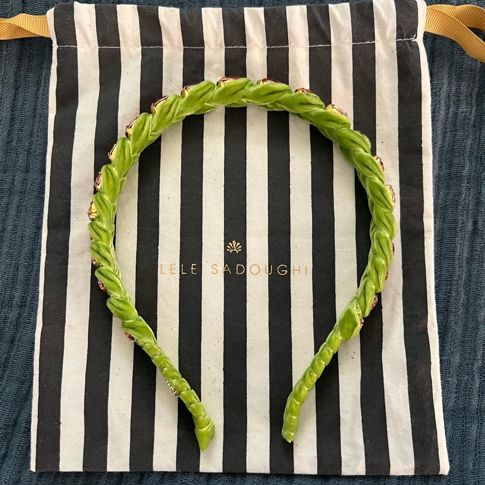 Lele Sadoughi Graduated Crystal Headband